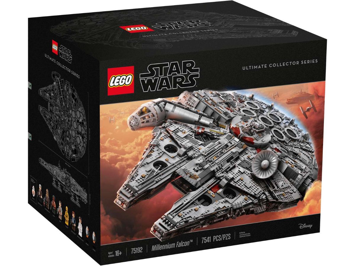 LEGO Star Wars Ultimate Millennium Falcon 75192. (7541 Pieces)